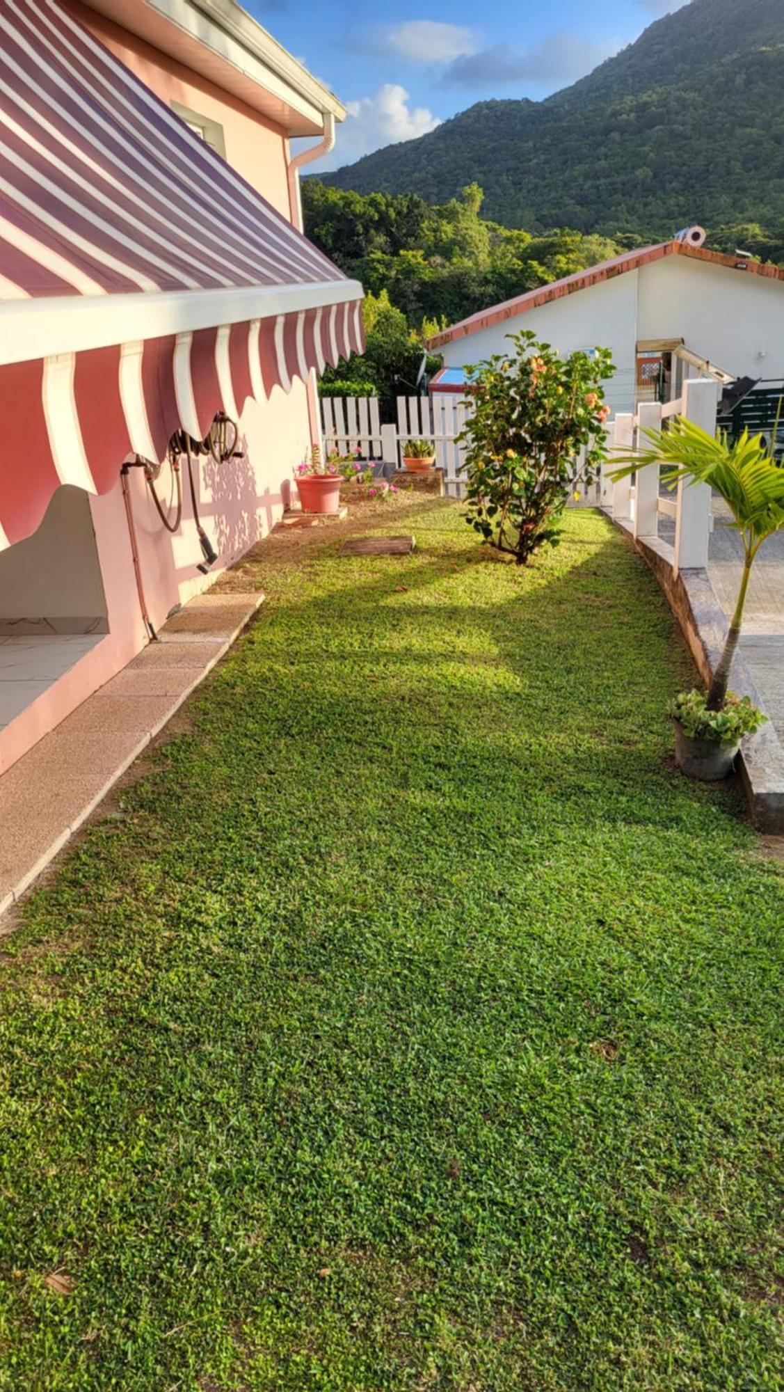 Maison Indép, Spa, Mer, Jardin, Bien-être Les Trois-Ilets Exterior foto